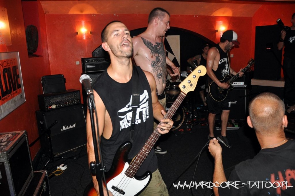 no_turning_back_20110815_2076209781