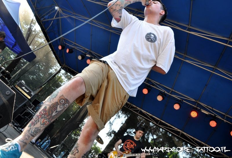 hang_the_bastard_20100718_1829851397