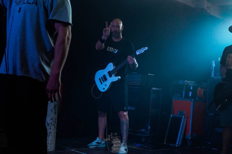 33766261_1788135757891795_6519533843047776256_n